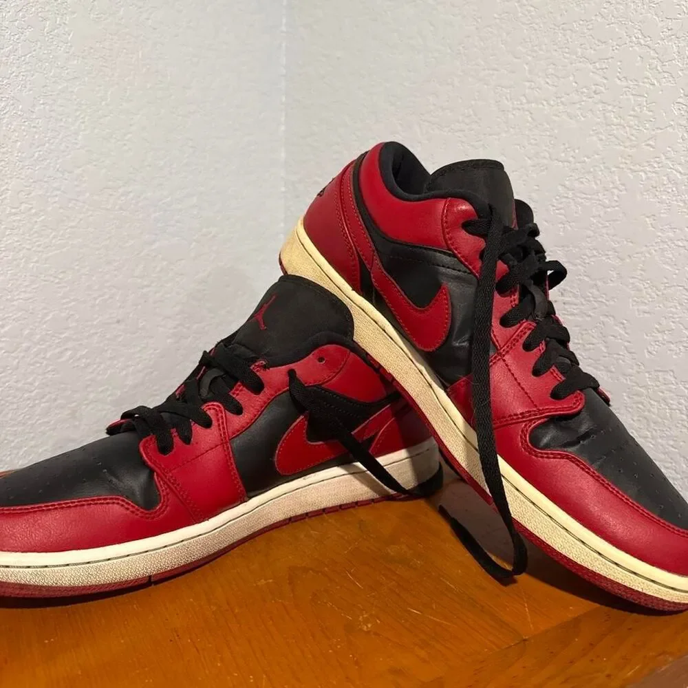 Jordan Men's Red and Burgundy Trainers